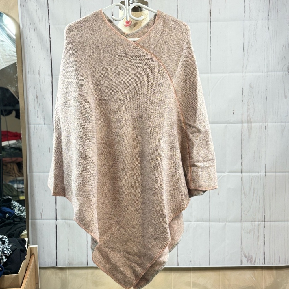 526. Fratelli Talli Womens One Size  Poncho